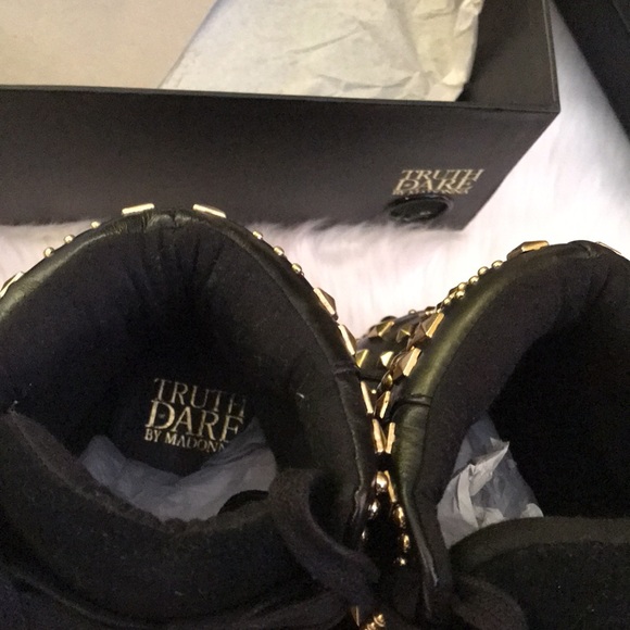 Sz 8 | Retro Madonna | Black & Gold Bootie | High Top Ankle Wedge 🔥 - Picture 6 of 12